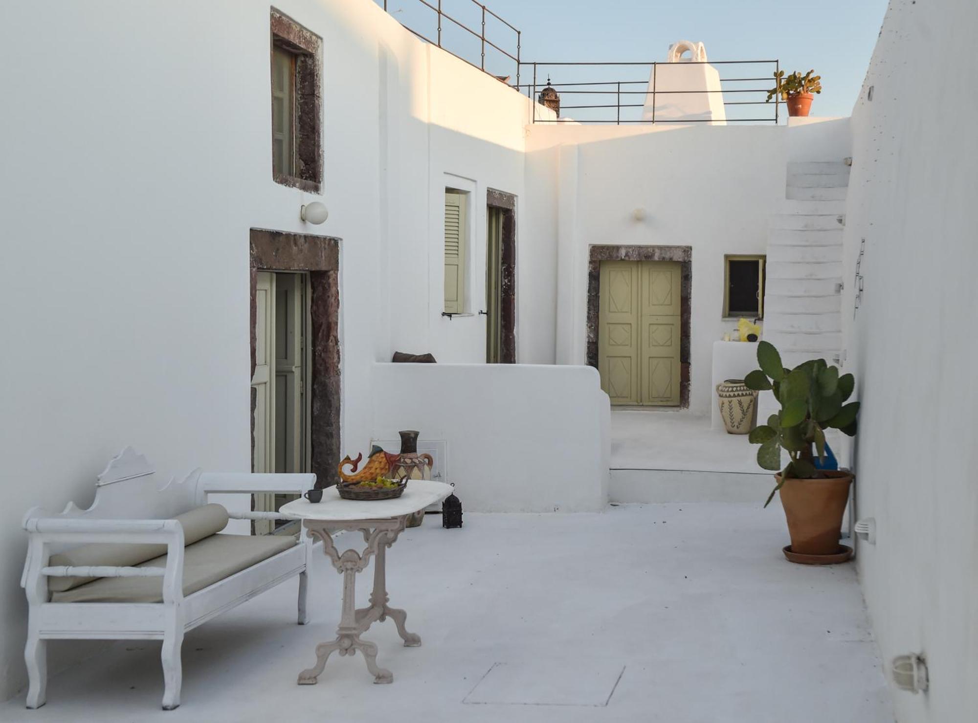 Art Canava Luxury Villas Фира Екстериор снимка