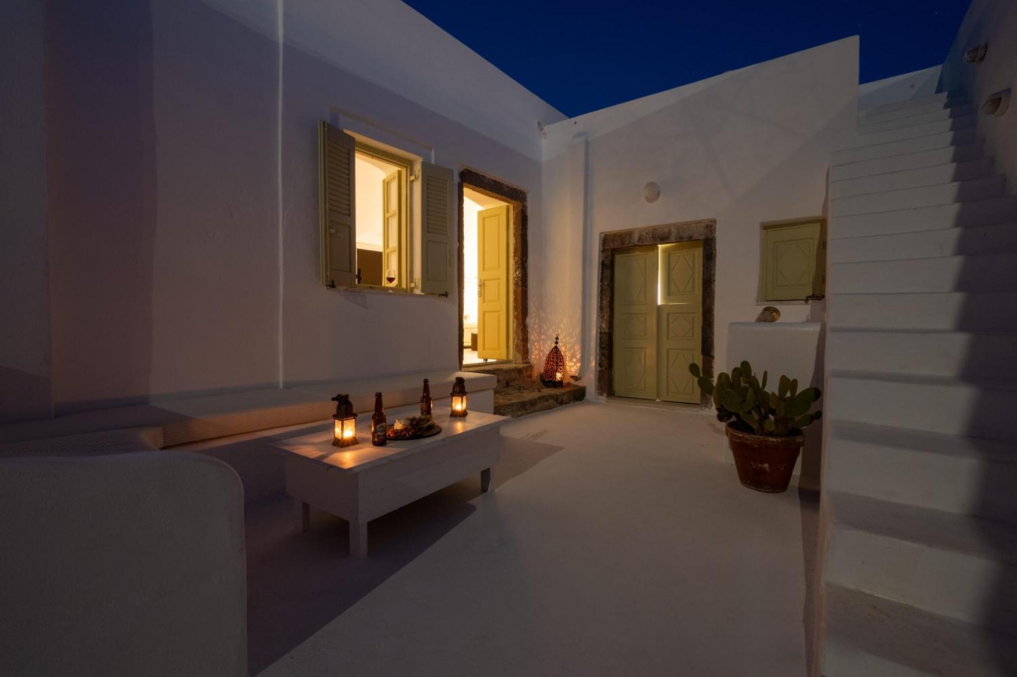 Art Canava Luxury Villas Фира Екстериор снимка