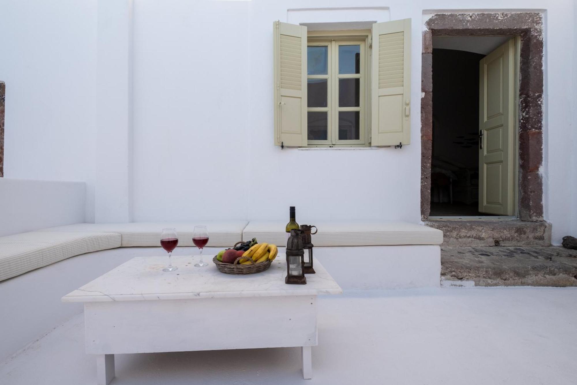 Art Canava Luxury Villas Фира Екстериор снимка
